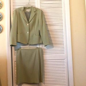 Jones New York Suit - size 12 - Spring/Summer